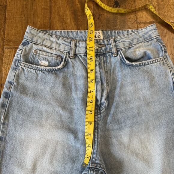 BDG Jeans Womens Sz 28 Crop Kick Flare Distressed Raw Hem High Rise Denim - Picture 4 of 8